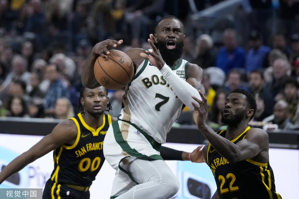 了无数球迷 了无数球迷